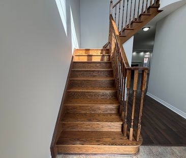 For Lease - 7 Bryony Road, Brampton, Ontario - Photo 4