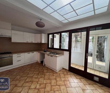 Location Maison 6 pièces 101m² LILLE 59000 - Photo 2