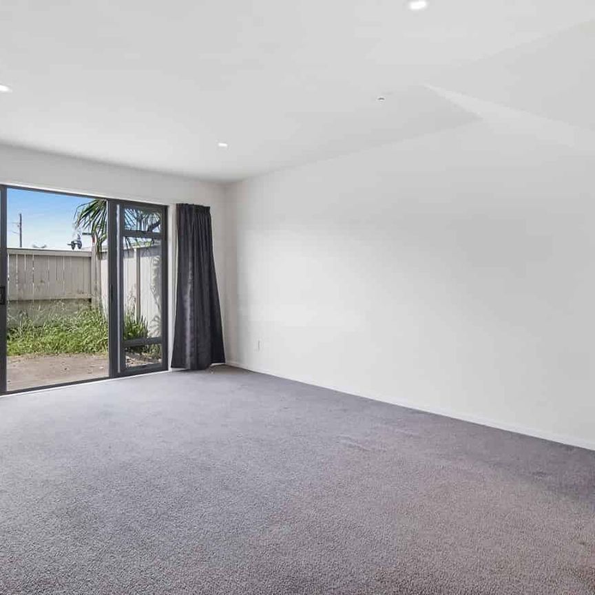 Mayfair Villas 2 bedroom - Photo 1