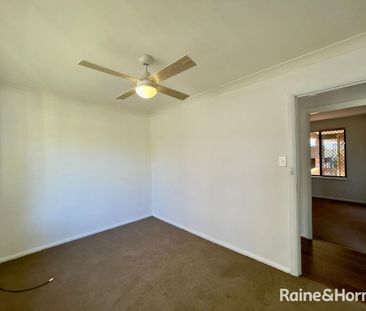 MAKE THIS HOUSE YOUR HOME - Photo 3