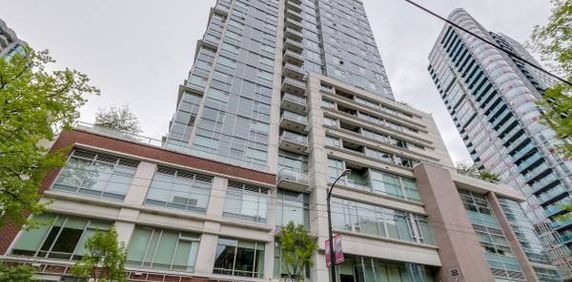 Centrally Located Bright & Cozy Vancouver Condo w/ Ocean View - Photo 2