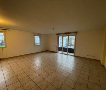 Location Appartement 3 pièces 66m² THONON LES BAINS 74200 - Photo 1