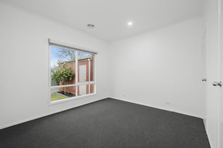 Renovated 3 Bedroom Townhouse in Great Location - Photo 3