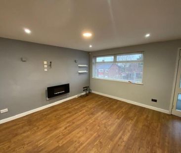 Ridge Hill Lane, Stalybridge - Photo 6