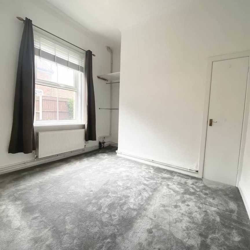 2 Bedroom Flat - Photo 1