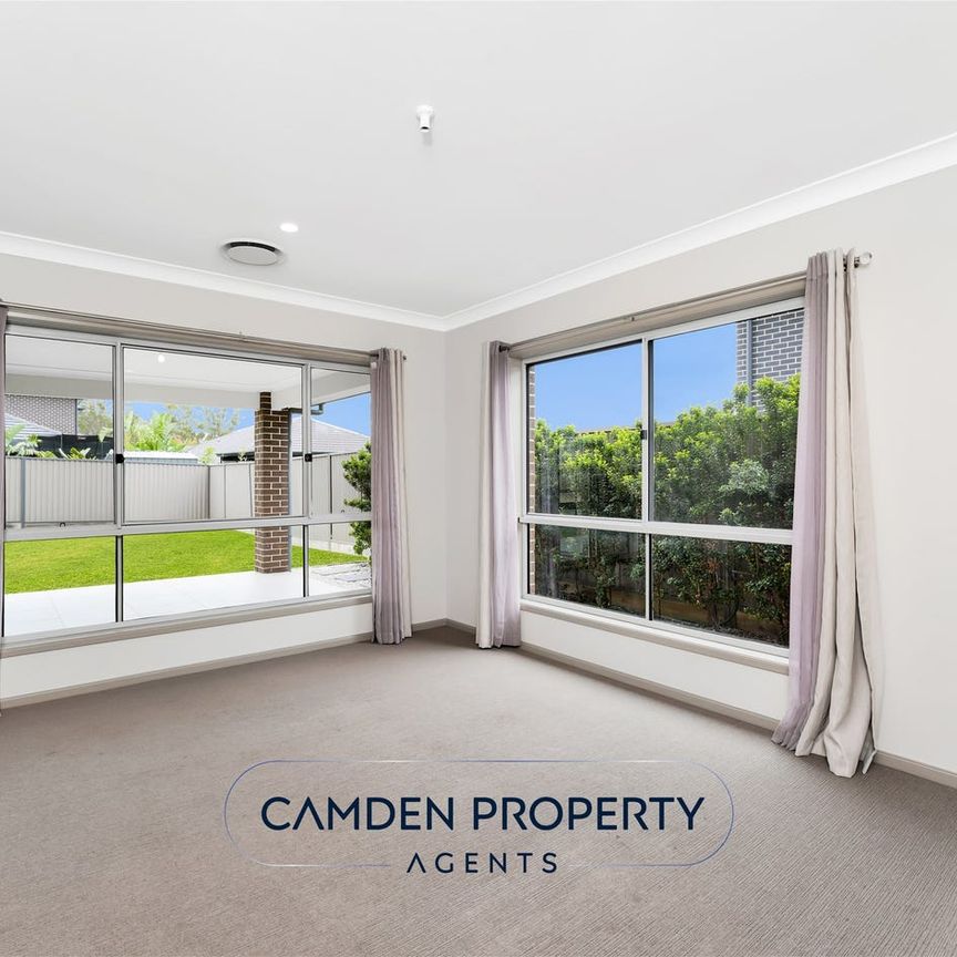 Beautiful Home in Oran Park for rent - Photo 1