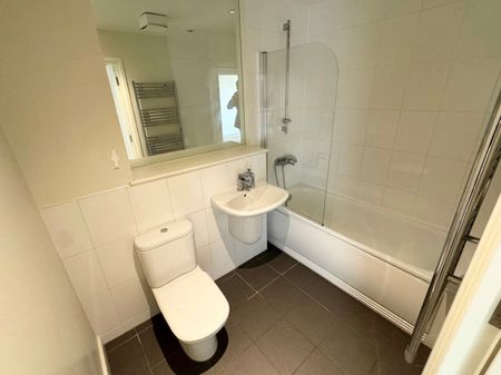 Nayland Court, Market Place, Romford, R... - Photo 5