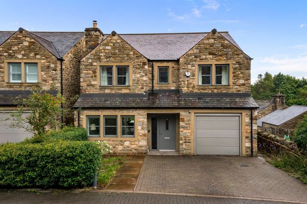 4 bed detached house to rent in Old Mill Court, Rossendale, BB4 - Photo 1