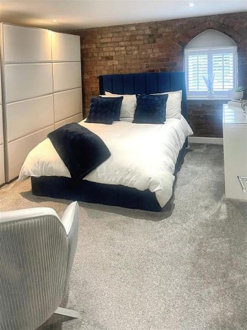 2 bedroom apartment to rent - Photo 4