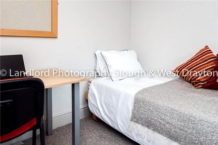 Park Barn East, Guildford, Surrey, GU2 8EW - Photo 4