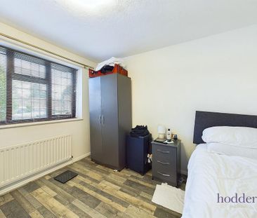 4 bedroom detached house to rent - Photo 6