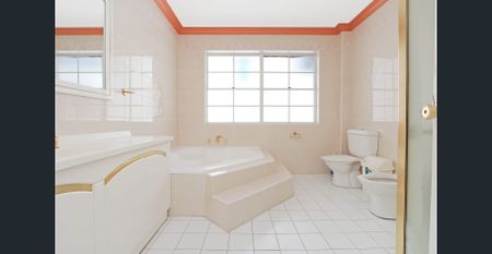 Generous Waterfront Home In Exclusive Locale - Photo 4