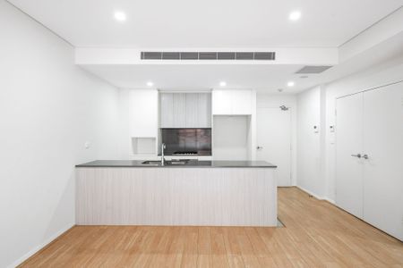 Stylish Retreat with Everyday Convenience - Photo 5