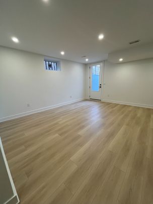 For Lease - 1039 Caven Street Unit# Bsmt, Mississauga, Ontario - Photo 1