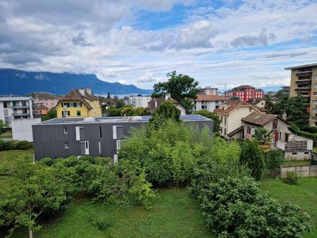 Appartement de 2 pièces au 3ème étage - Photo 2