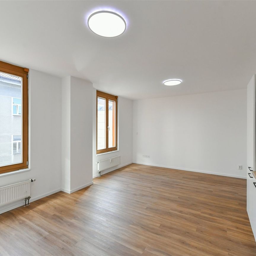 Apartment for rent, 2+kk - 1 bedroom, 50m - Fotografie 1