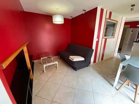 Location Appartement 1 pièce 38m² EPINAL 88000 - Photo 2