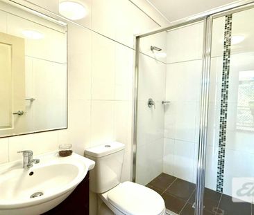 Modern 2-Bedroom Apartment in Prime Lidcombe Location - Photo 2