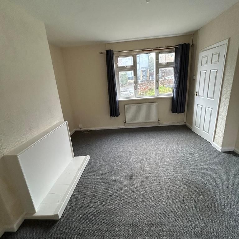 2 bedroom end of terrace house to rent - Photo 1