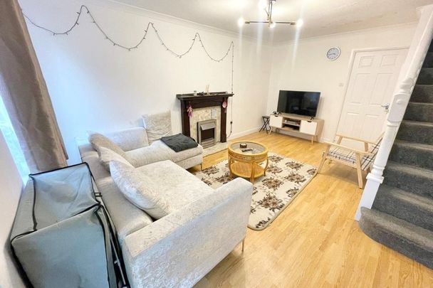 Lysley Close - Photo 1