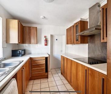 4 bedroom terraced house to rent - Photo 4