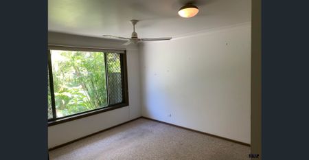 COASTAL LIFESTYLE RIGHT NEAR THE BEACH AND TOWN CENTRE - Photo 2