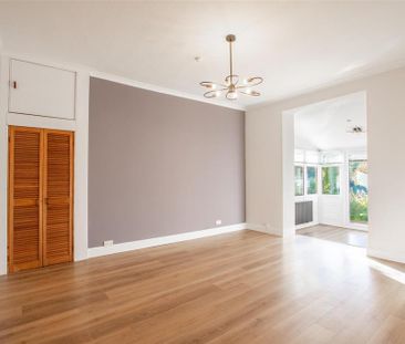 2 bedroom ground floor flat to rent - Photo 4