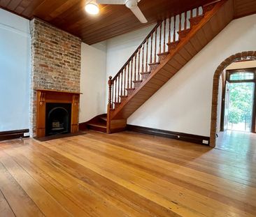 THREE BEDROOM TERRACE IN A PEACEFUL LOCATION - Photo 3