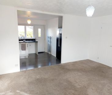 2 bedroom Detached bungalow to rent - Photo 6