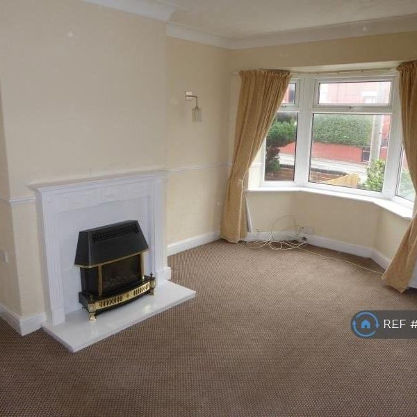 4 bedroom terraced house to rent - Photo 1