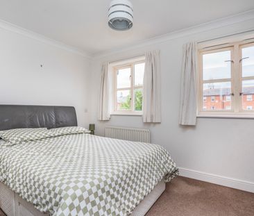2 bedroom house to rent Pipistrelle Walk, Knowle, Fareham, PO17 - Photo 6