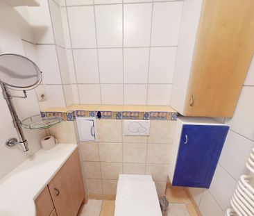 ++ Großzügige 1-Zimmer-Wohnung mit Einbauküche und Balkon ++ - Photo 2