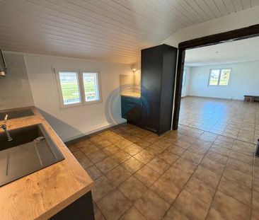 BEL APPARTEMENT DE 4,5 PIÈCES AVEC CHEMINÉE ET SPACIEUSE TERRASSE - Photo 5