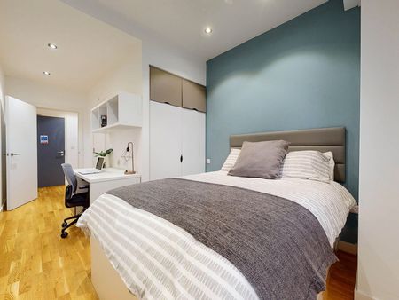 Apt 4, Q Two Residence - Photo 5