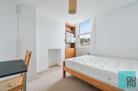 2 bedroom flat to rent - Photo 5