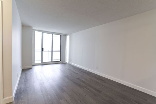 For Lease - 350 Red Maple Road Unit# 907, Richmond Hill, Ontario - Photo 1