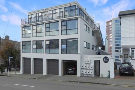 Apartment Living - Photo 2