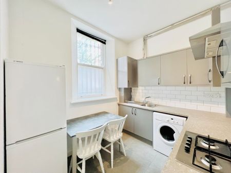 2 Bed Flat, Rosslyn House, SW2 - Photo 5