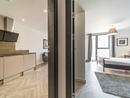 Apartment to rent on - Photo 2