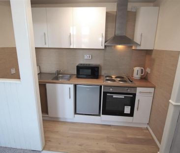 1 bedroom flat to rent - Photo 4