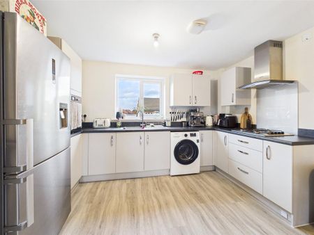 2 bedroom apartment to rent - Photo 3