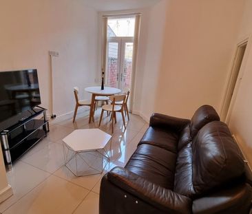3 bedroom terraced house to rent - Photo 5