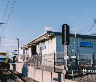 9 Larch Street, Thomastown, Vic 3074 - Photo 3