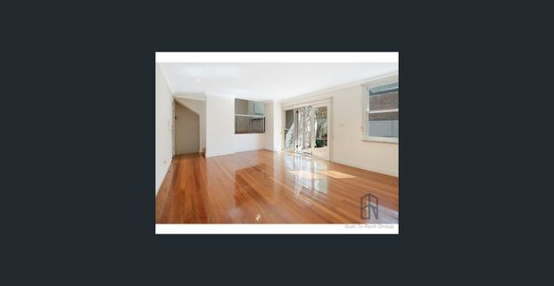 Centrally Located Minutes to Shops and Cafes - Photo 1