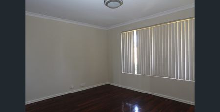 3 Templetonia Rtt, Canning Vale WA 6155 - House For Rent - $760 | Domain - Photo 5