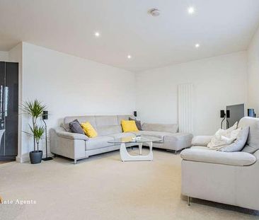 Brabazon Road, Hounslow, TW5 - Photo 3