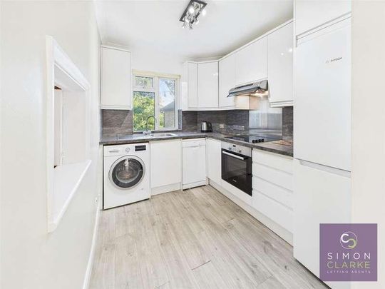 Cromwell Close, East Finchley, - Private Garden With Maintenance Included, N2 - Photo 1