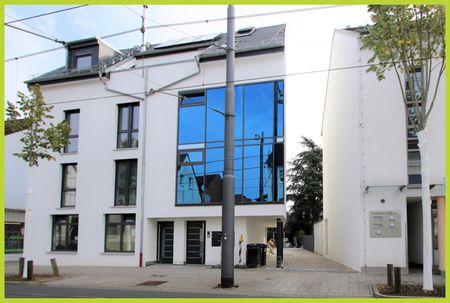 Möbliertes COZY APARTMENT mit Einbauküche und Terrasse - Photo 4