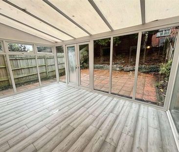 Foster Drive, Penylan, Cardiff, CF23 - Photo 3