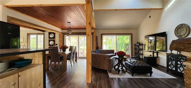 For Lease - 3968 30 Side Road, Innisfil, Ontario - Photo 1